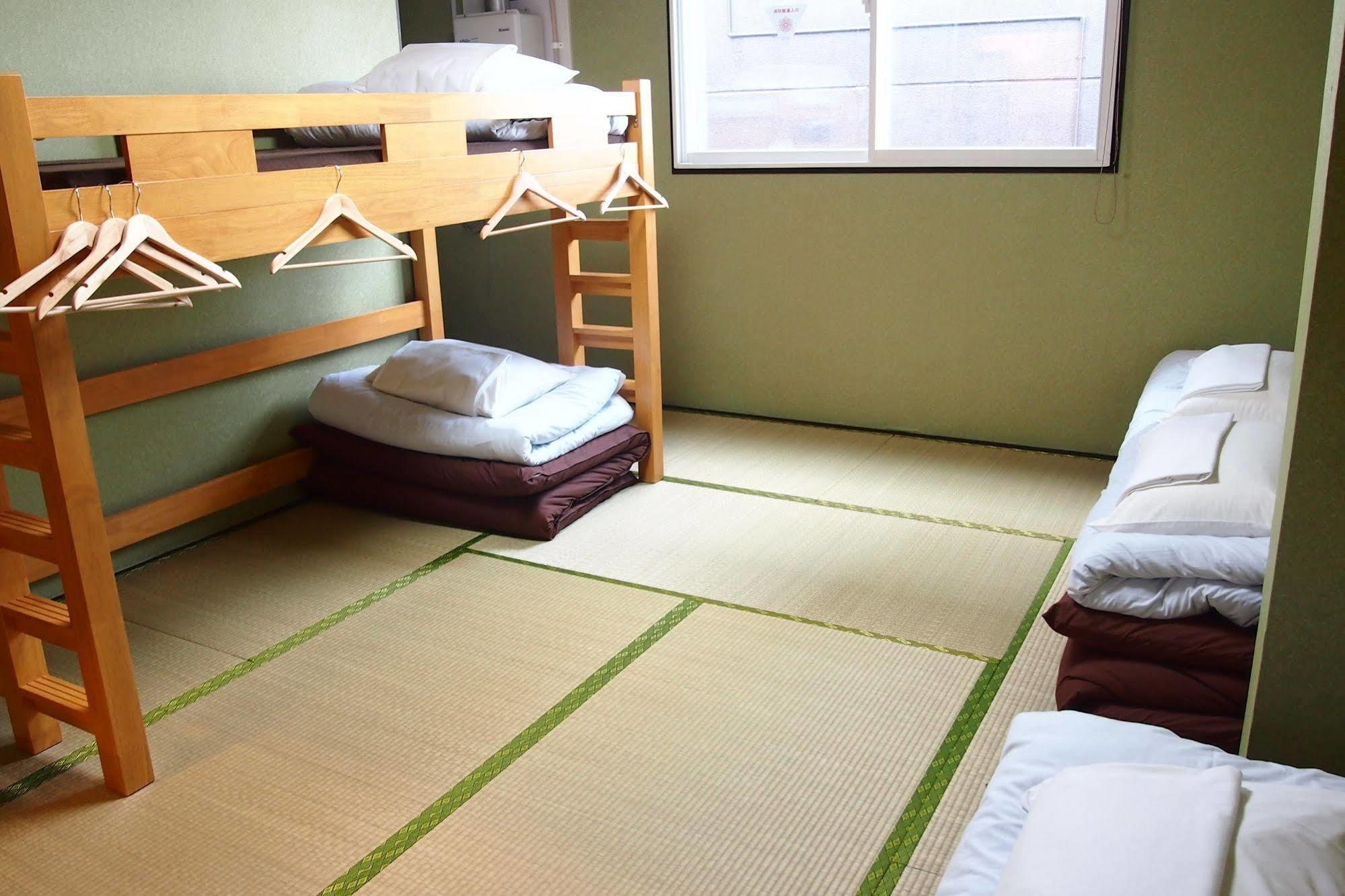 Khaosan Chitose Family Hostel Exteriör bild